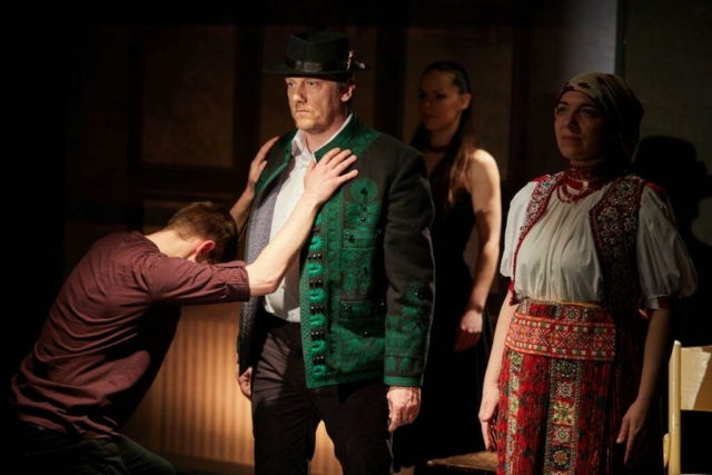 lg-duna_tancmuhely_-_kava_kulturalis_muhely_-_nemzeti_tancszinhaz__talpuk_alatt4