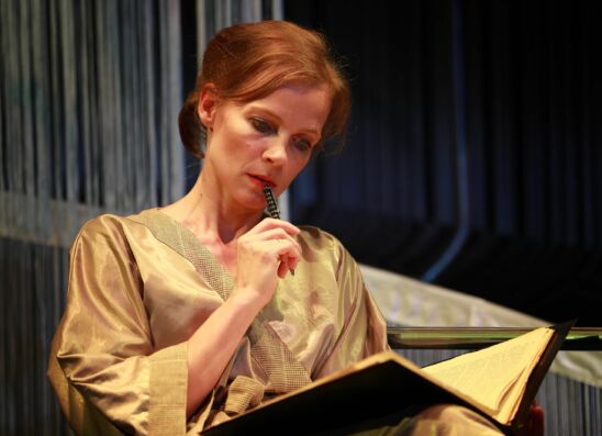 Krajcsi Nikolett Egy élet háromszor előadásfotó