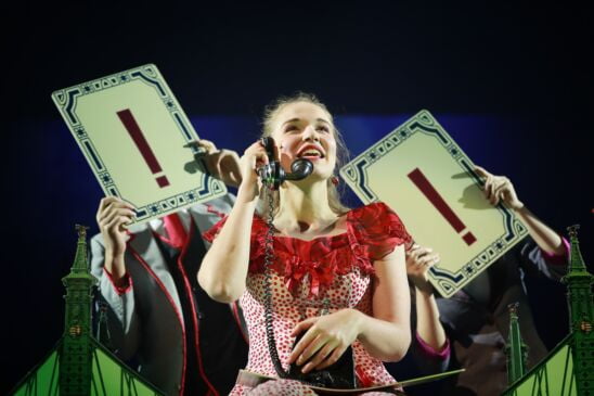 Farkas Laura e.h. Meseautó előadásfotó