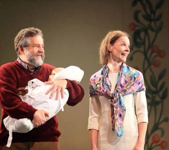 Krajcsi Nikolett Ádám almái előadásfotó