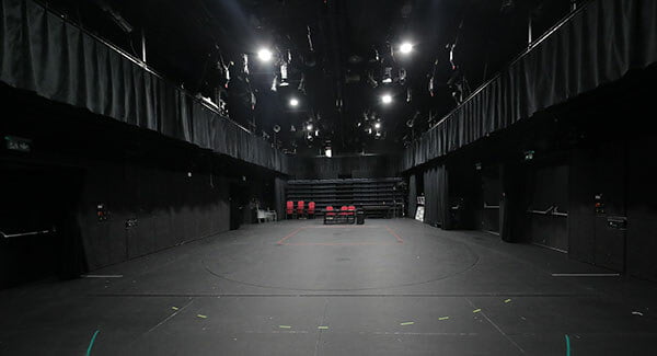 Illusztráció: Kamaraszínpad