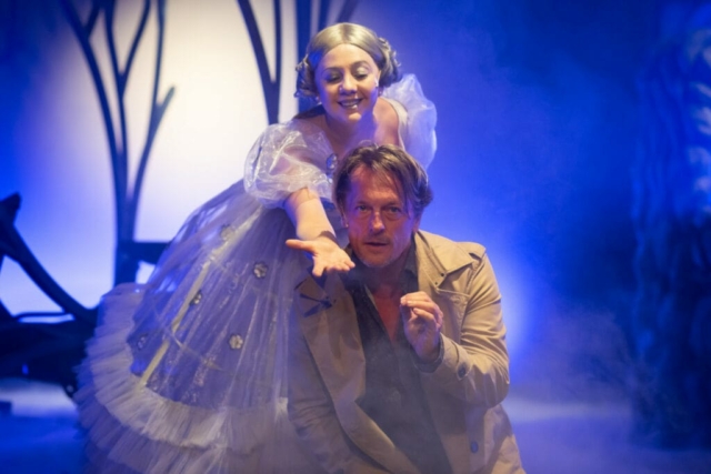 Álmaimban Déryné1