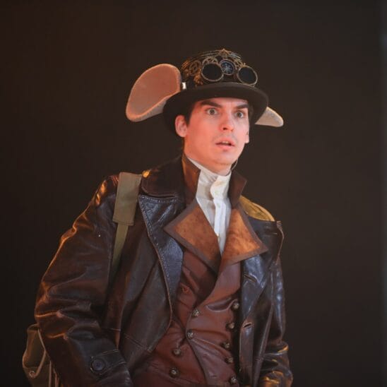 Dur&oacute; &Aacute;ron Rumini